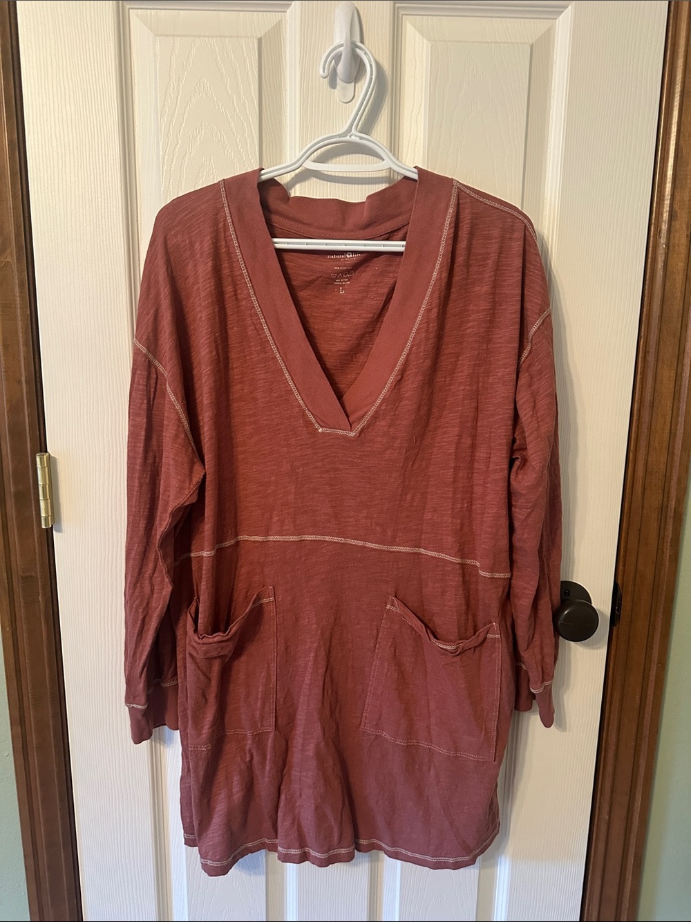 NATURAL LIFE V-Neck Long Sleeve Tunic in Rust